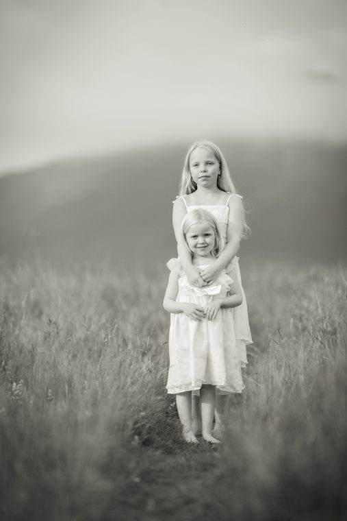 Portrait: Elsa, Ronja, Elly, photo 2 — photographer Iceland, LukasArt