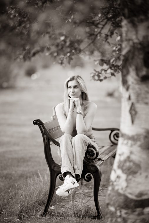 Portrait: Justyna, photo 4 — photographer Iceland, LukasArt