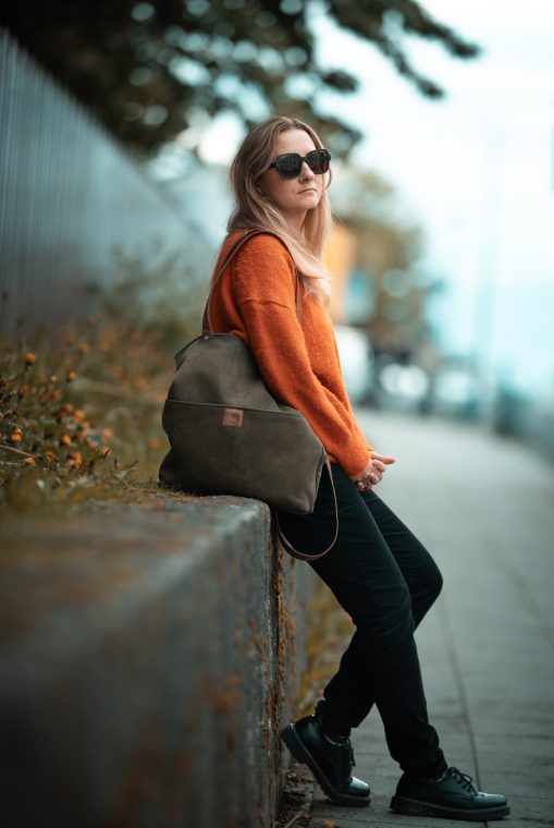 Portrait: Justyna, photo 3 — photographer Iceland, LukasArt