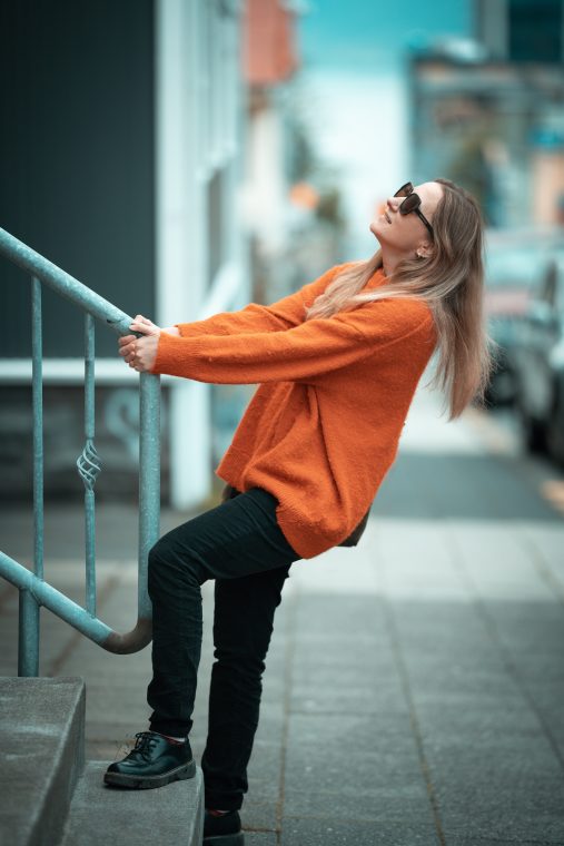 Portrait: Justyna, photo 4 — photographer Iceland, LukasArt