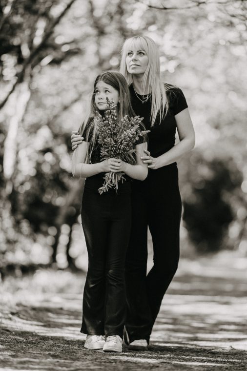 Portrait: Paulina, Maja, photo 4 — photographer Iceland, LukasArt